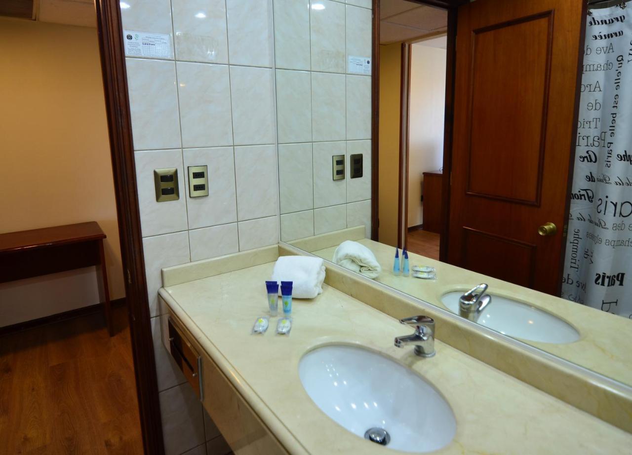 Tur Hotel 산티아고 외부 사진